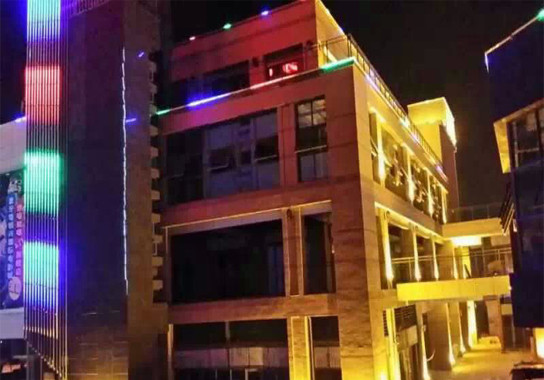 陽光時(shí)尚亮化